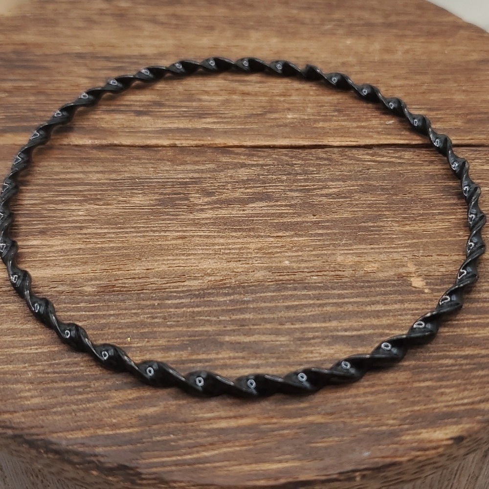 B2415 black barbed wire bracelet grunge